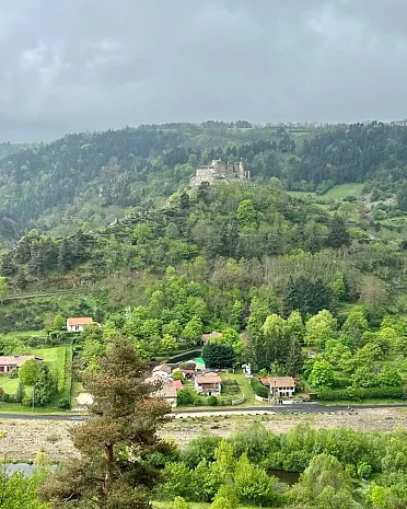 Mestečko Le Bouchet-Saint-Nicolas.