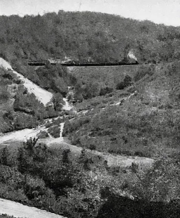 Najstaršie foto je z trate pri Starej Kremničke.