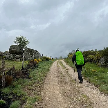 Naše kroky vedú vdiaľ. Foto: Roman Neradný