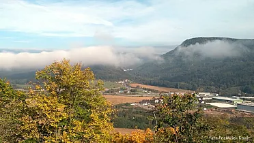 Vstup do Kremnickej doliny, pohľad z hradu Šášov.