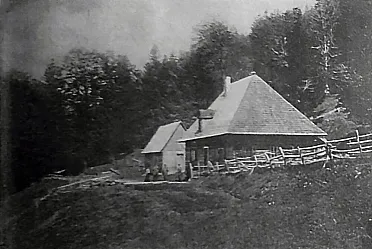 Horáreň na chotári.