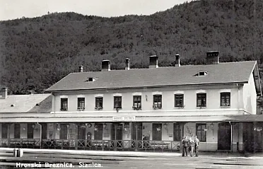 Železničná stanica Hronská Breznica.