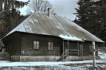 Chata pred rekonštrukciou v roku 2005.