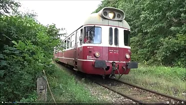 Historický motorový vlak v Starej Kremničke.