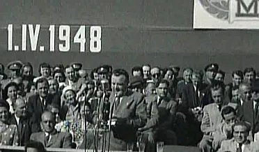 Prezident K. Gottwald počas osláv SNP 1949 na Trati mládeže.