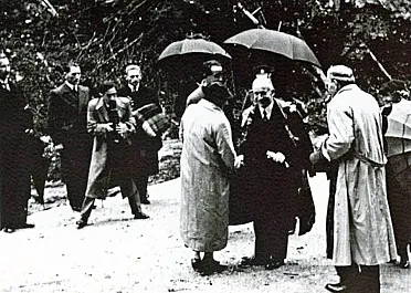 Prezident Beneš pri otvorení stavby