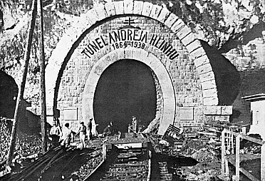 Stavba tunela č. 14.