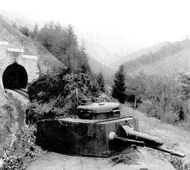 Presun pancierového vlaku