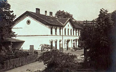 Príchod ku stanici.