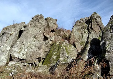 Balvany rôznych tvarov.