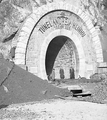 Pôvodne tunel Dr. Beneša, neskôr A. Hlinku.