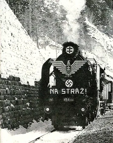 Slávnostný otvárací vlak.