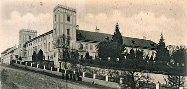 Svätý Kríž nad Hronom.