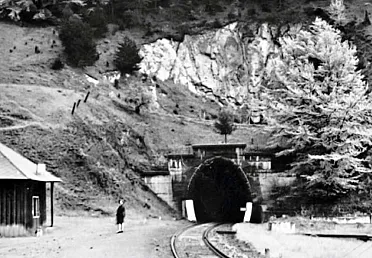 Zastávka Nevoľné.