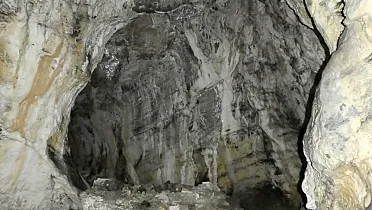 Priestranná chodba.