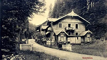 Kúpeľný dom v Korytnici