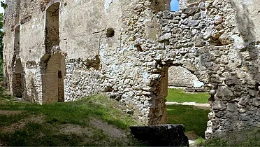 Obvodový múr kostola