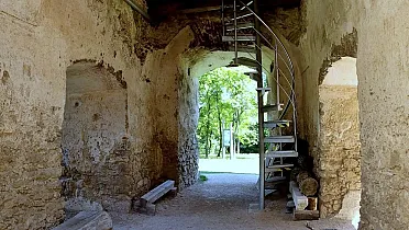 Schody do veže