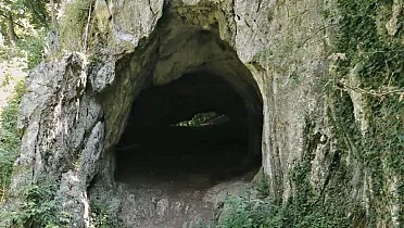 Západný vstup do Čertovej pece