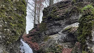 Zlom Králického potoka vytvára vodopád