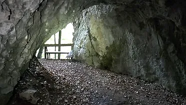 Pohľad z jaskyne. Fotoarchív: František Kovár