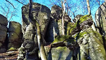 Mohutné skalné útvary