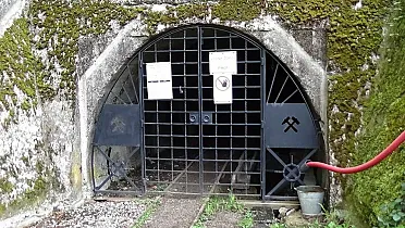 Vstup do banského prekopu