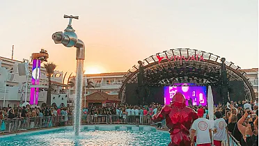 Populárne dovolenkové destinácie zavádzajú ďalší bič na turistov