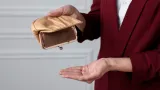 Nepopulárna daň z uhlíka bude vyššia