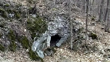 Nepatrné hradné múry