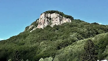 Výrazná skalná dominanta