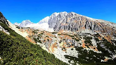 Na turistickom chodníku pod Batizovským plesom