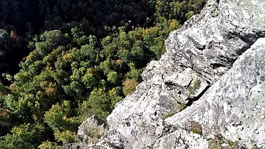 Strmé skalné steny