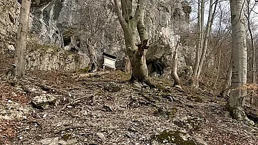 Jaskyňa Brložná diera