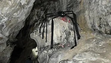 Veľký pavúk v jaskyni