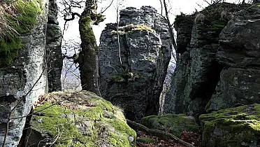 Mohutné andezitové bralá