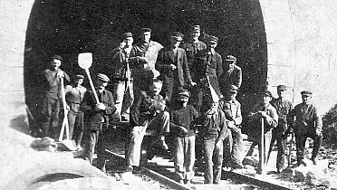 Pred tunelom Skalica