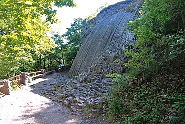 Kamenný vodopád Šomoška