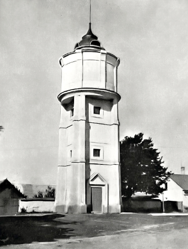 Pôvodná vodárenská veža vo Svätom Kríži.